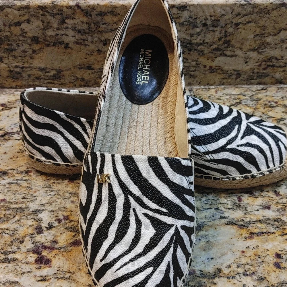 Michael Kors shoes - Picture 4 of 8